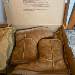 KOOLABURA by UGG short boot